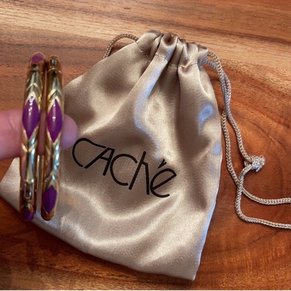 Cache Gold Bangles with Purple Highlights - Picture 10 of 10